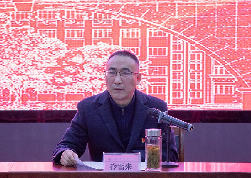 工作总结冷书记特写-800.jpg 工作总结冷书记特写-800.jpg